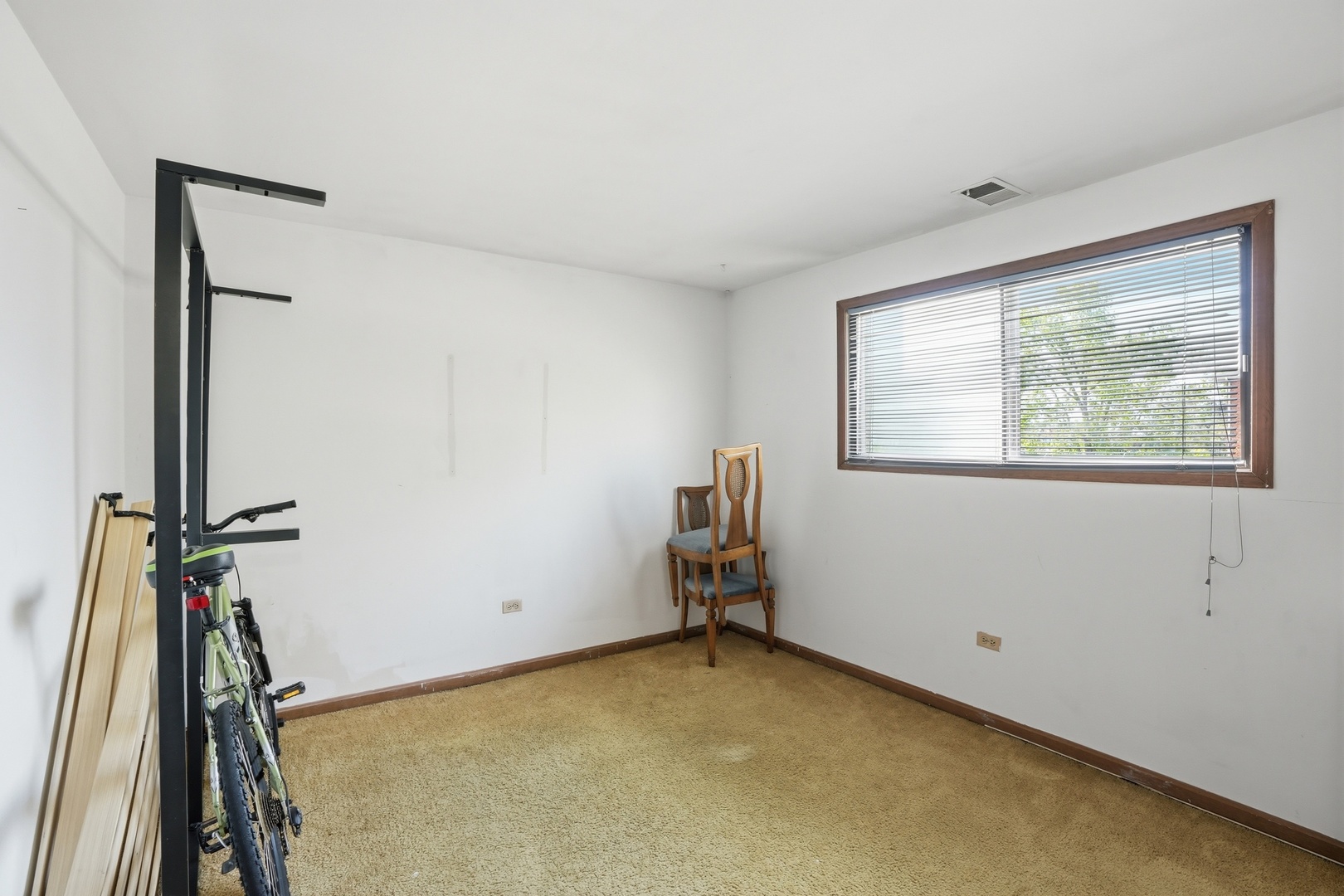 14457 Lamon Avenue #2S, Midlothian, IL 60445