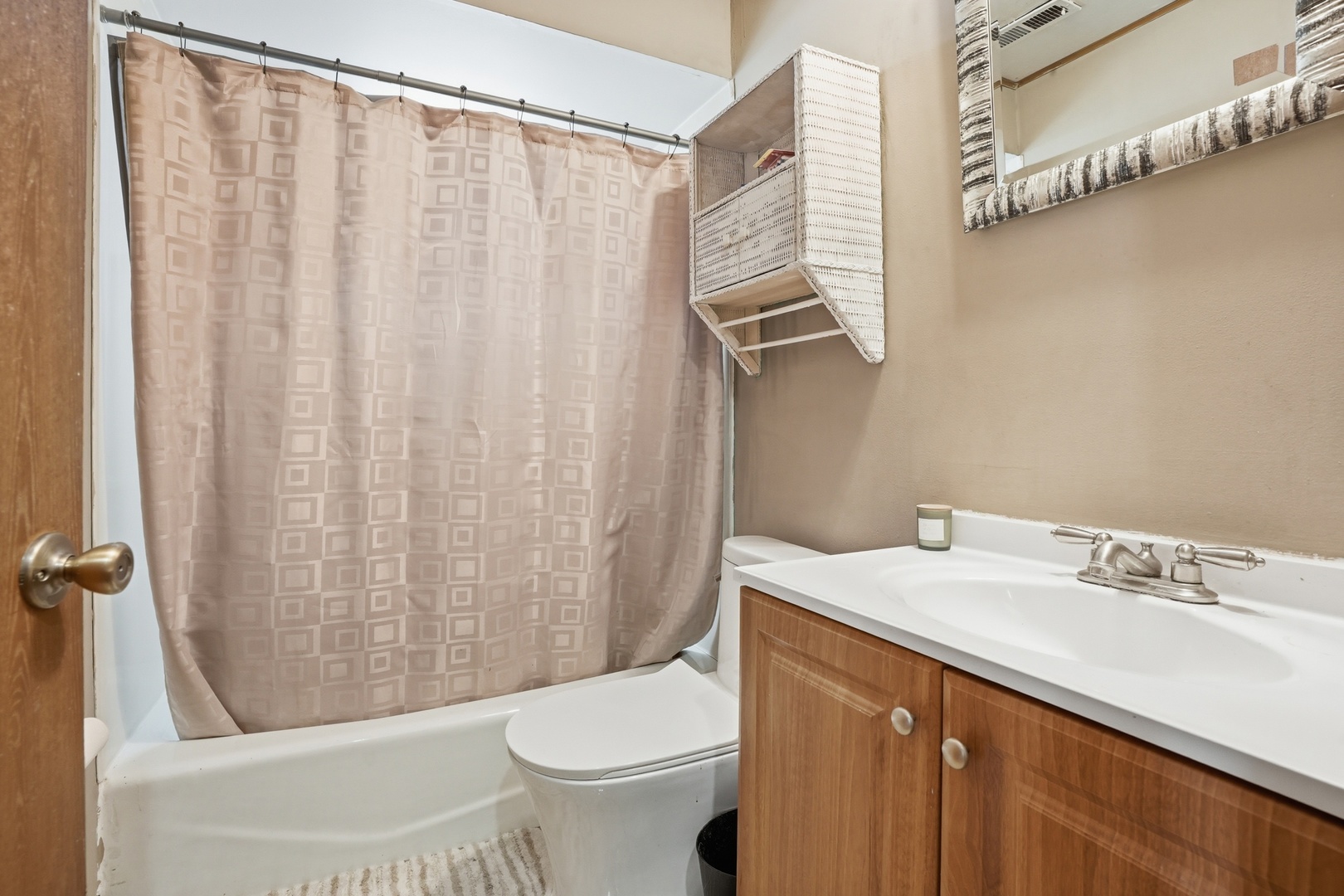 14457 Lamon Avenue #2S, Midlothian, IL 60445