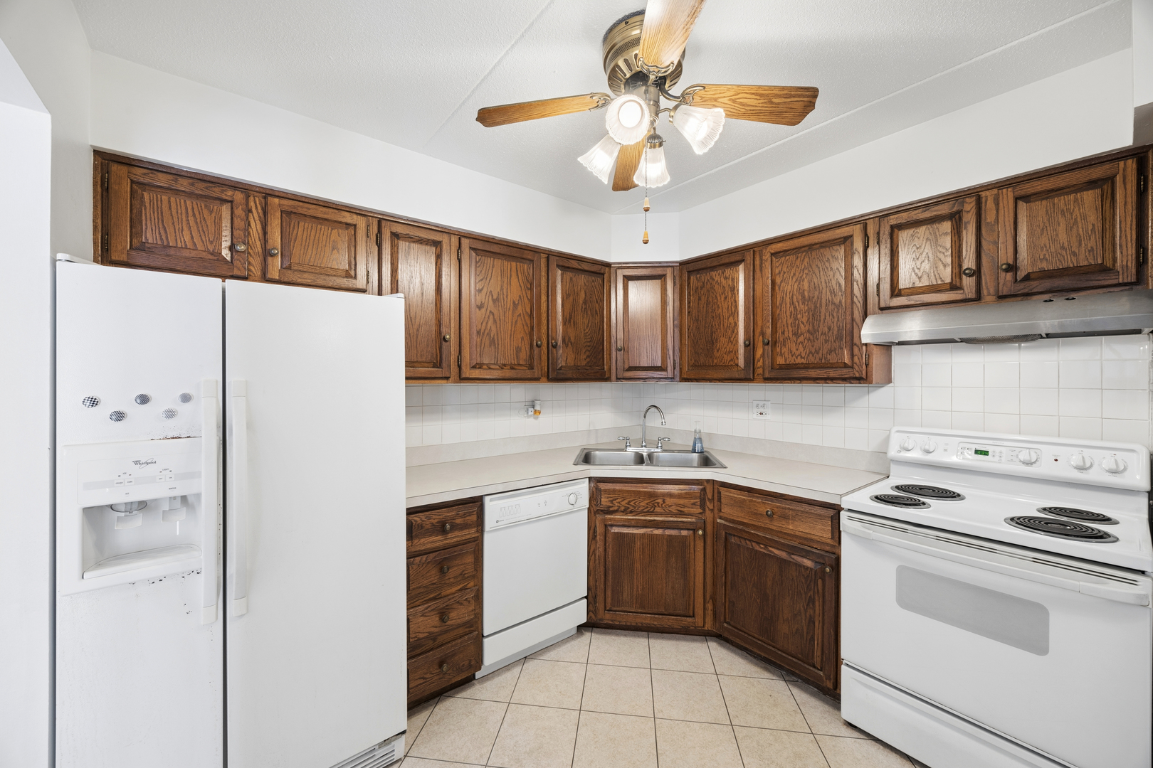475 N Cass Avenue #205, Westmont, IL 60559