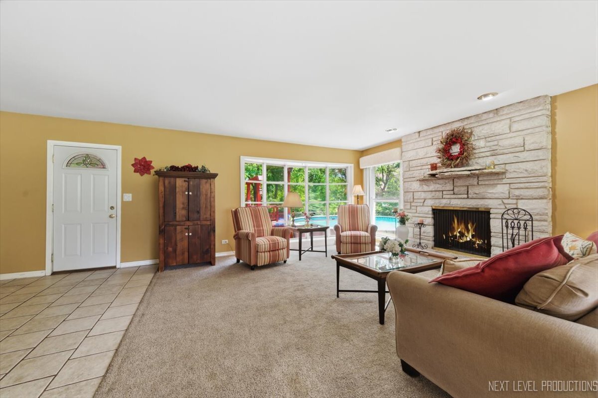 1N255 Prairie Avenue, Glen Ellyn, IL 60137