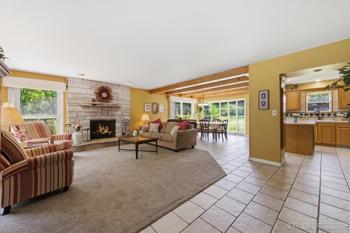 1N255 Prairie Avenue, Glen Ellyn, IL 60137
