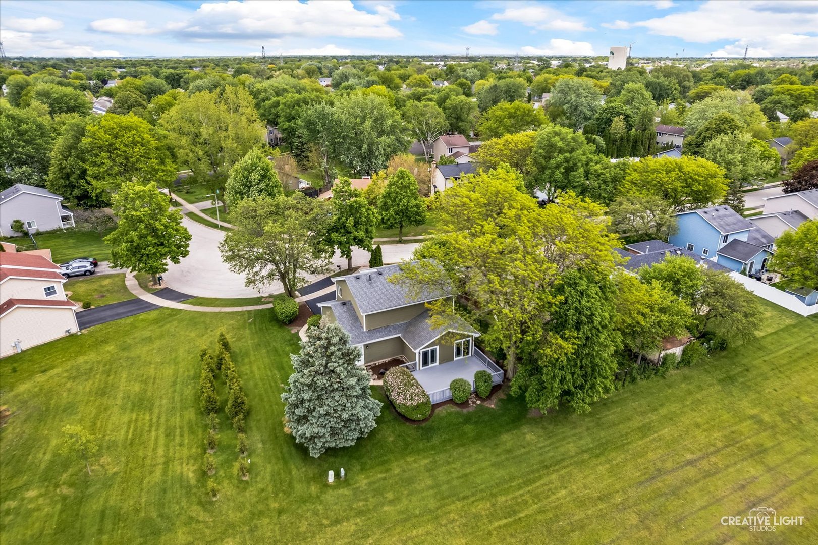 1423 Bangor Lane, Aurora, IL 60504