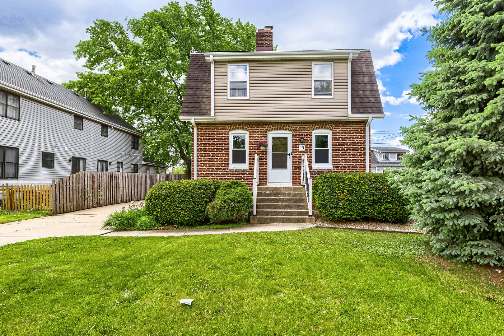 15 W Ann Street, Lombard, IL 60148