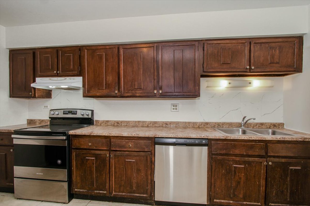 834 E Old Willow Road #209, Prospect Heights, IL 60070