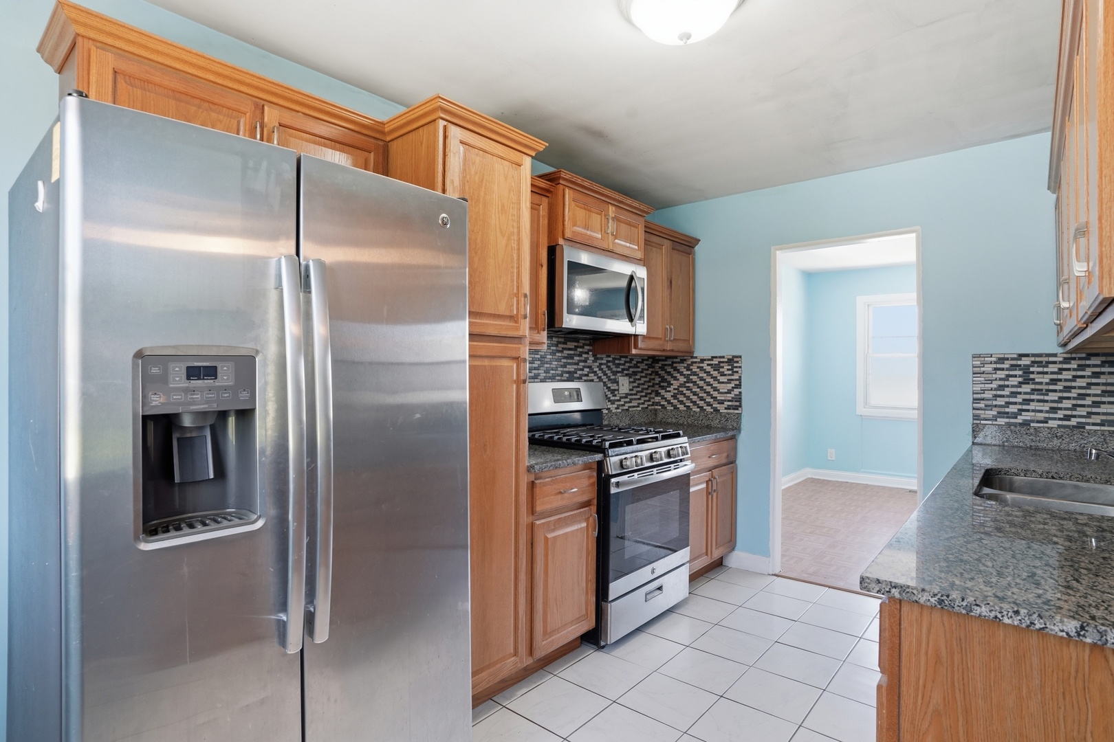 17044 Burnham Avenue, Lansing, IL 60438
