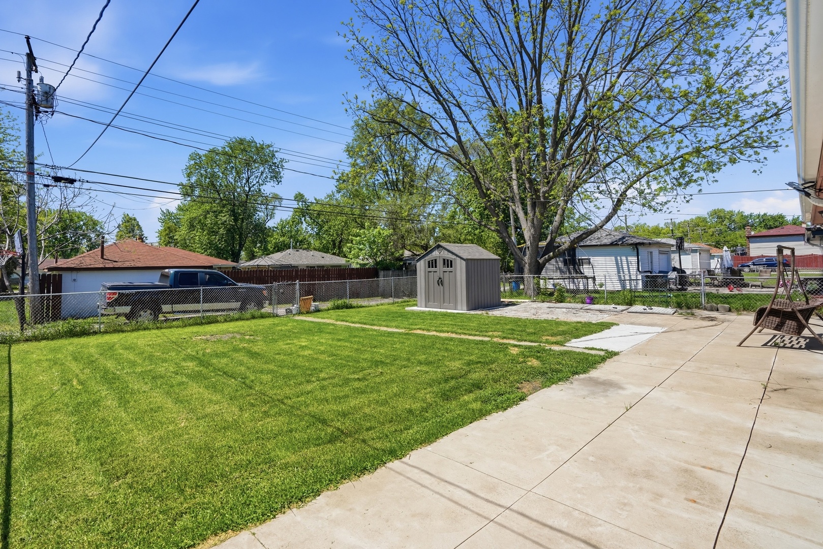 17044 Burnham Avenue, Lansing, IL 60438