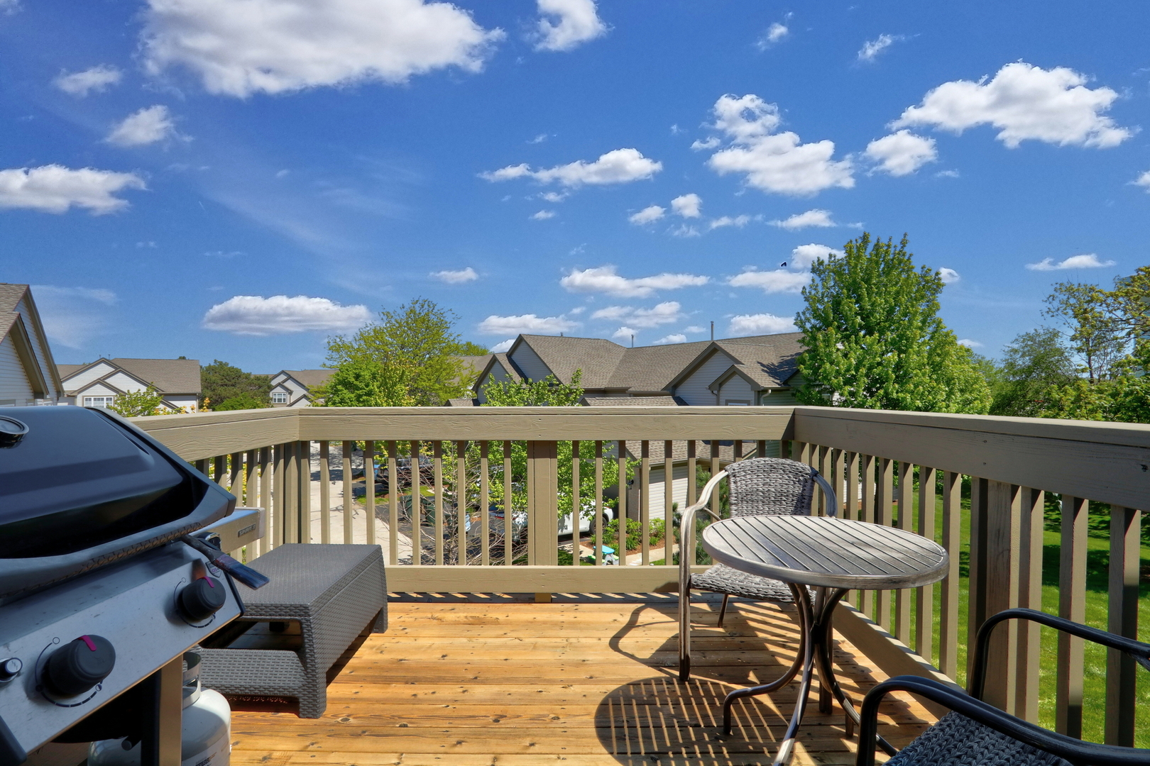 563 Willow Way #563, Lindenhurst, IL 60046
