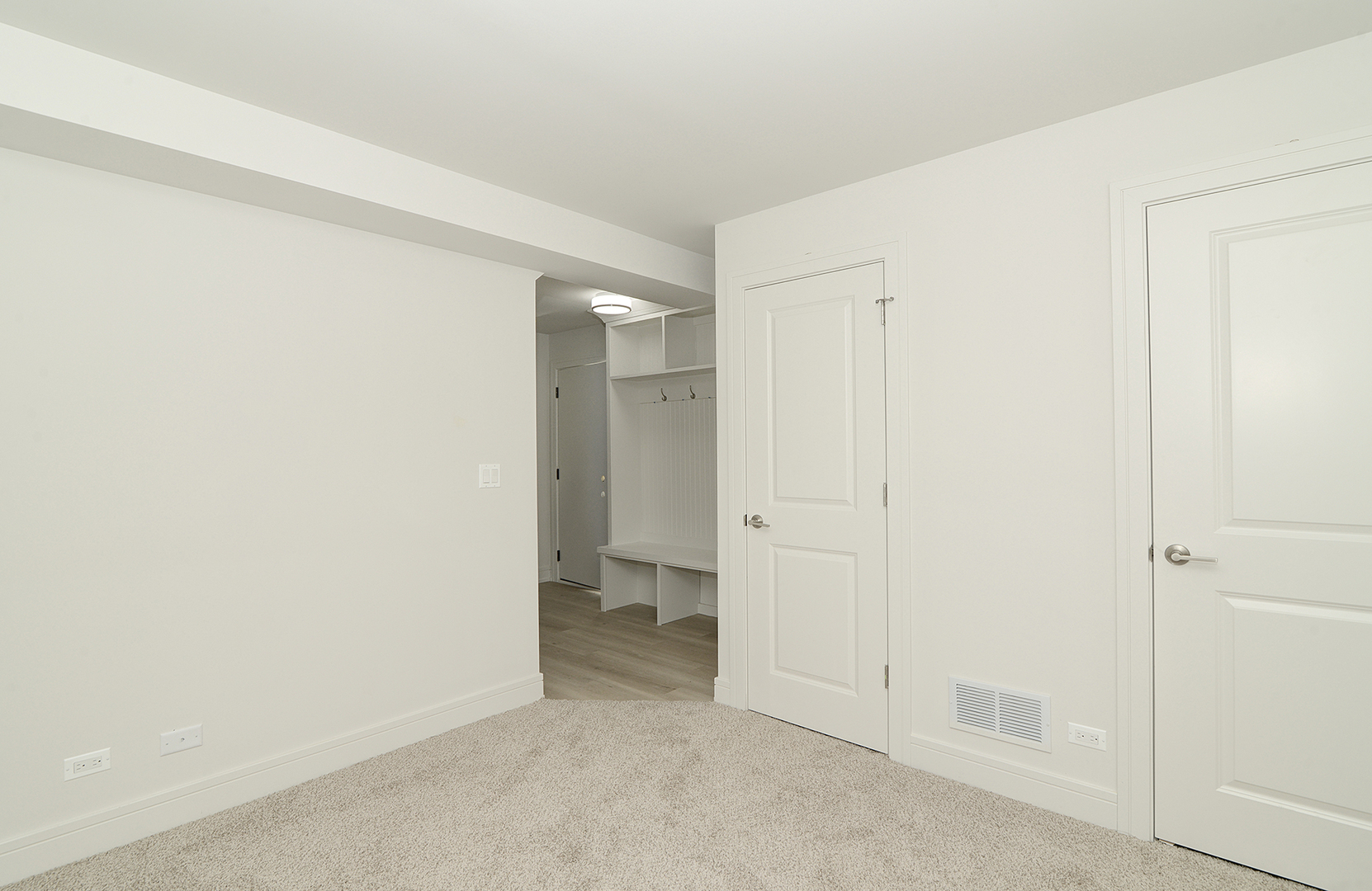 212 Walnut Street #D, Bensenville, IL 60106