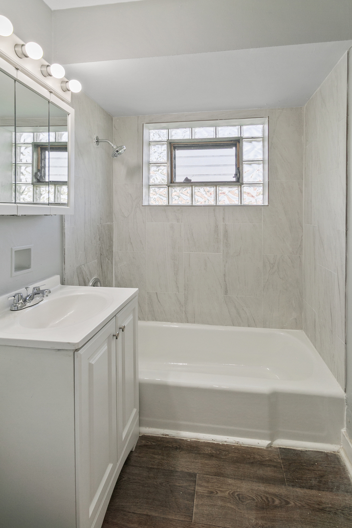 444 Hickory Street #2A, Chicago Heights, IL 60411