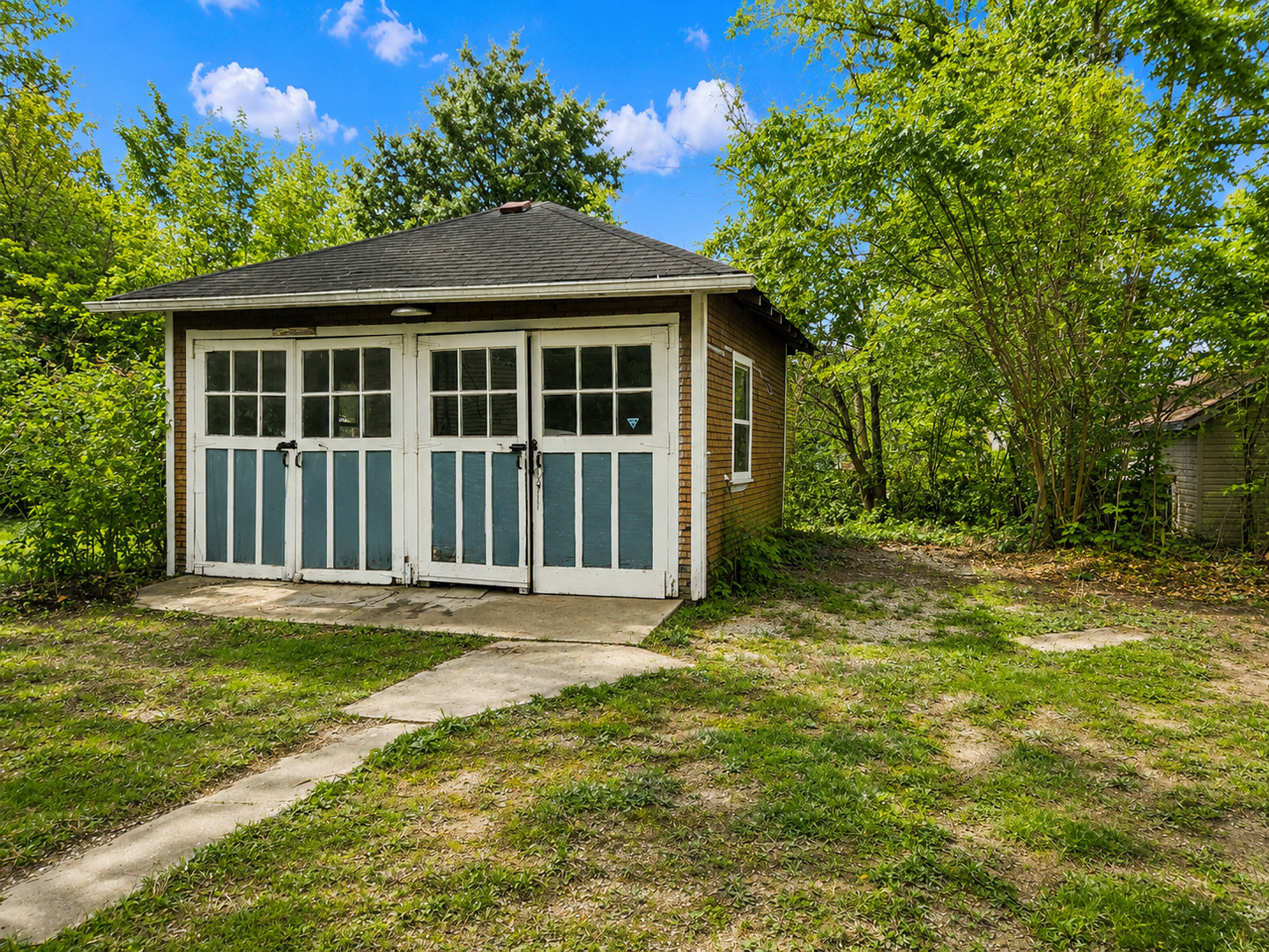 304 Cameron Avenue, Lockport, IL 60441