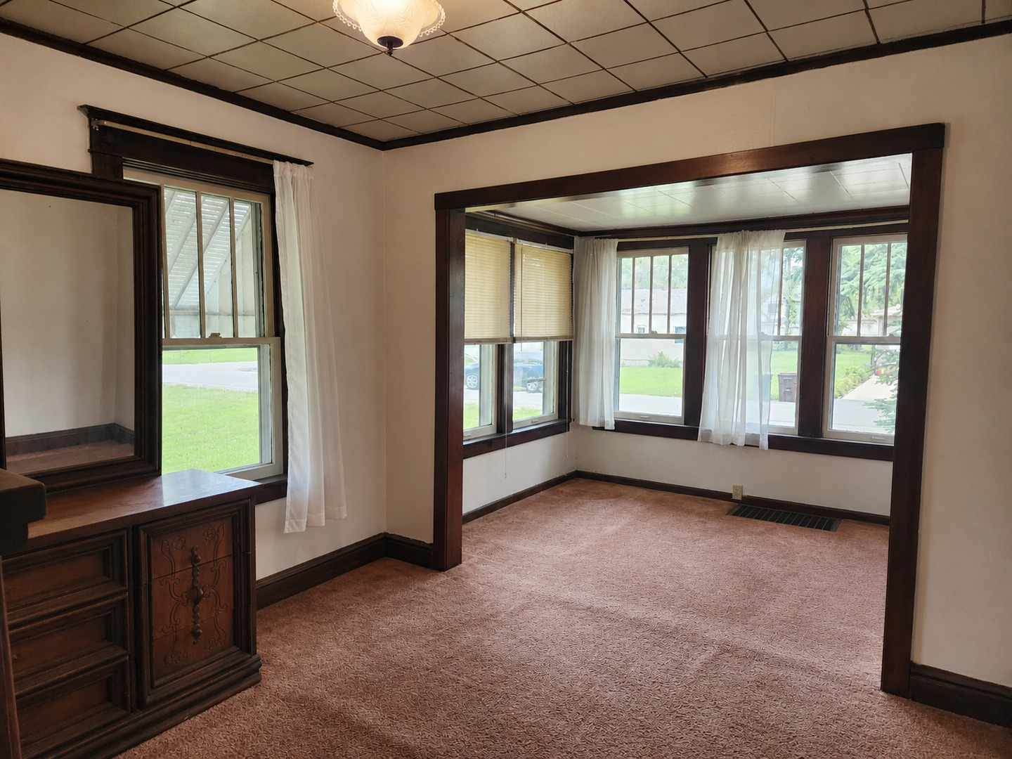 304 Cameron Avenue, Lockport, IL 60441