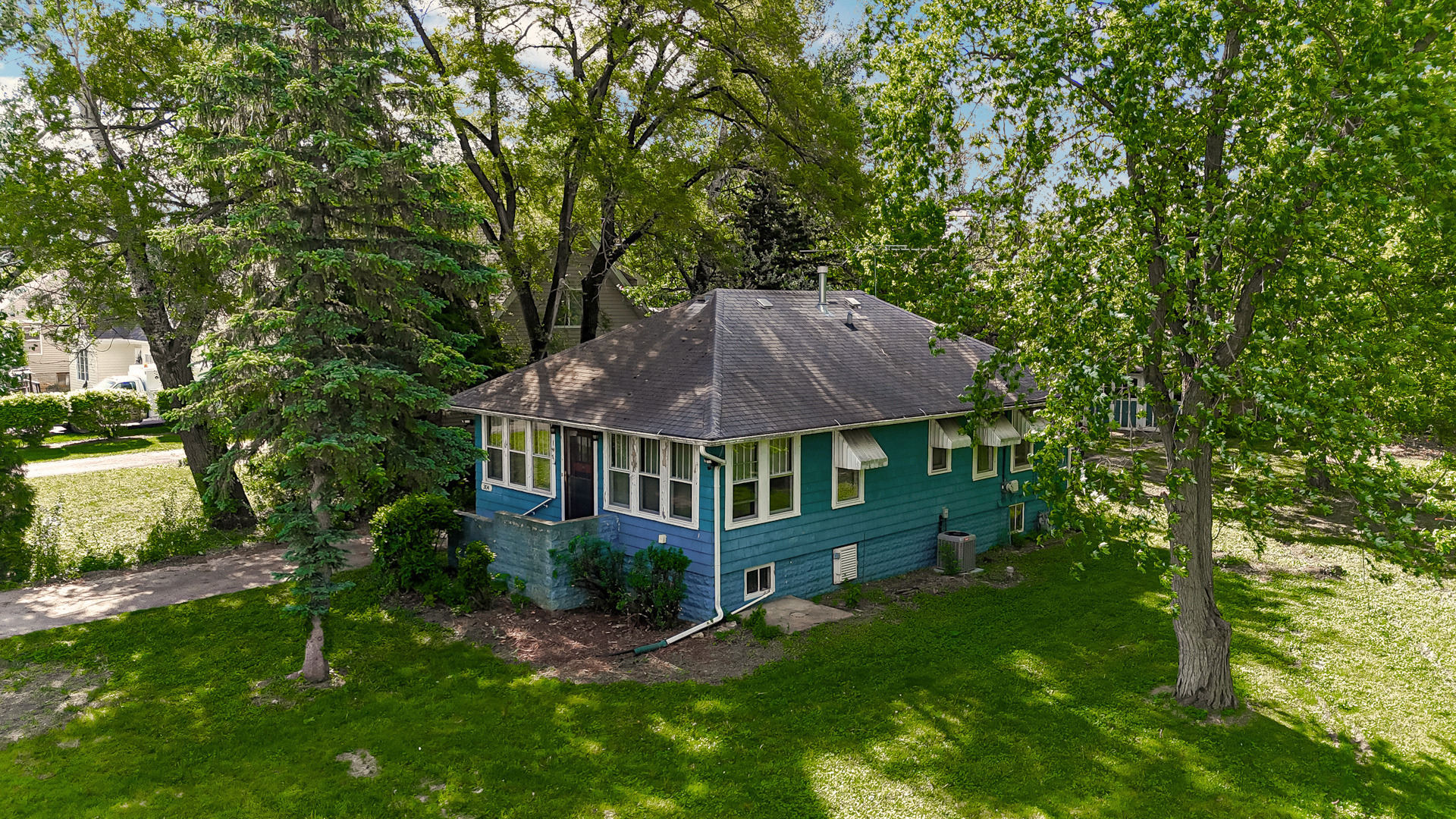 304 Cameron Avenue, Lockport, IL 60441