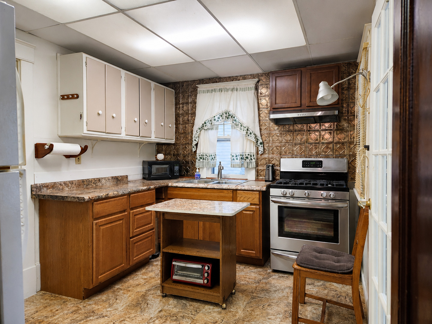 304 Cameron Avenue, Lockport, IL 60441