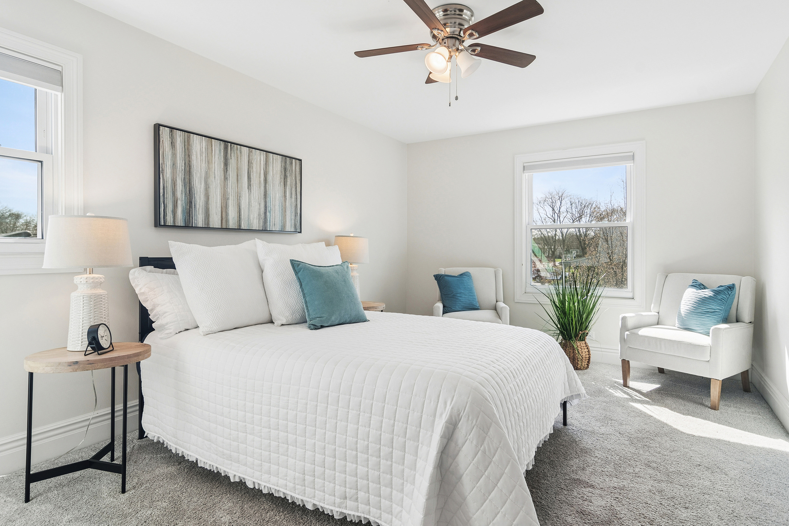 1653 N Douglas Avenue, Arlington Heights, IL 60004