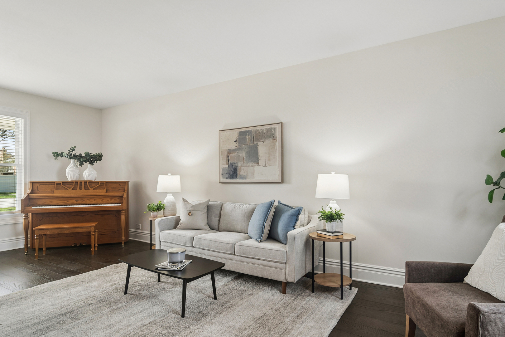 1653 N Douglas Avenue, Arlington Heights, IL 60004