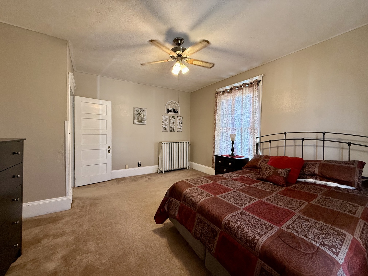 222 W Main Street, Clinton, IL 61727