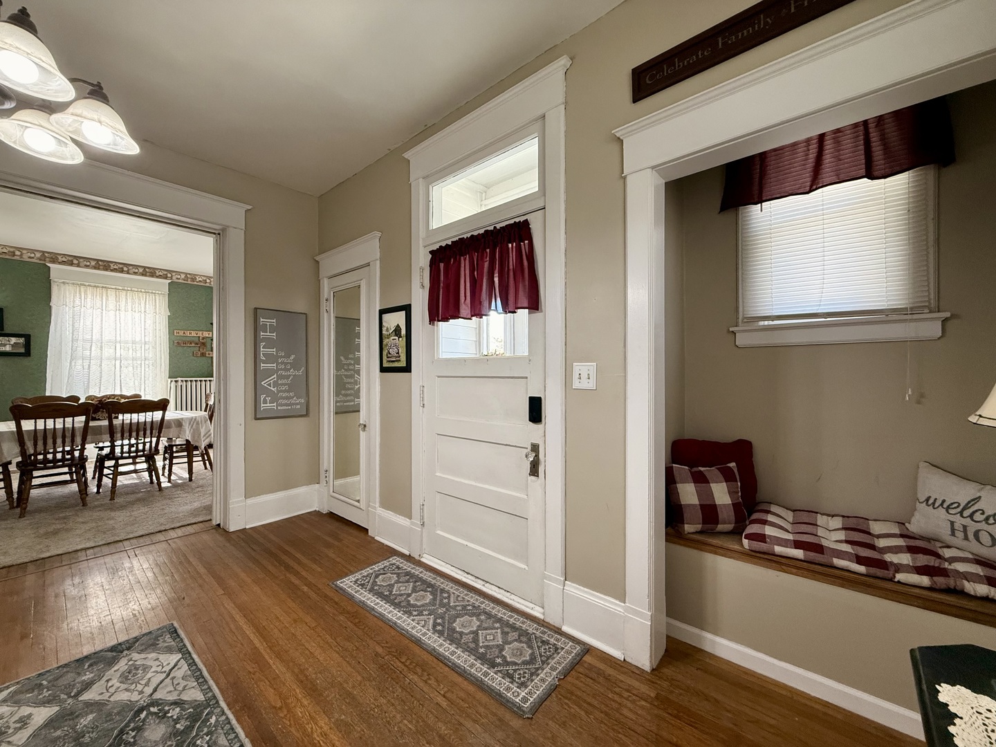 222 W Main Street, Clinton, IL 61727