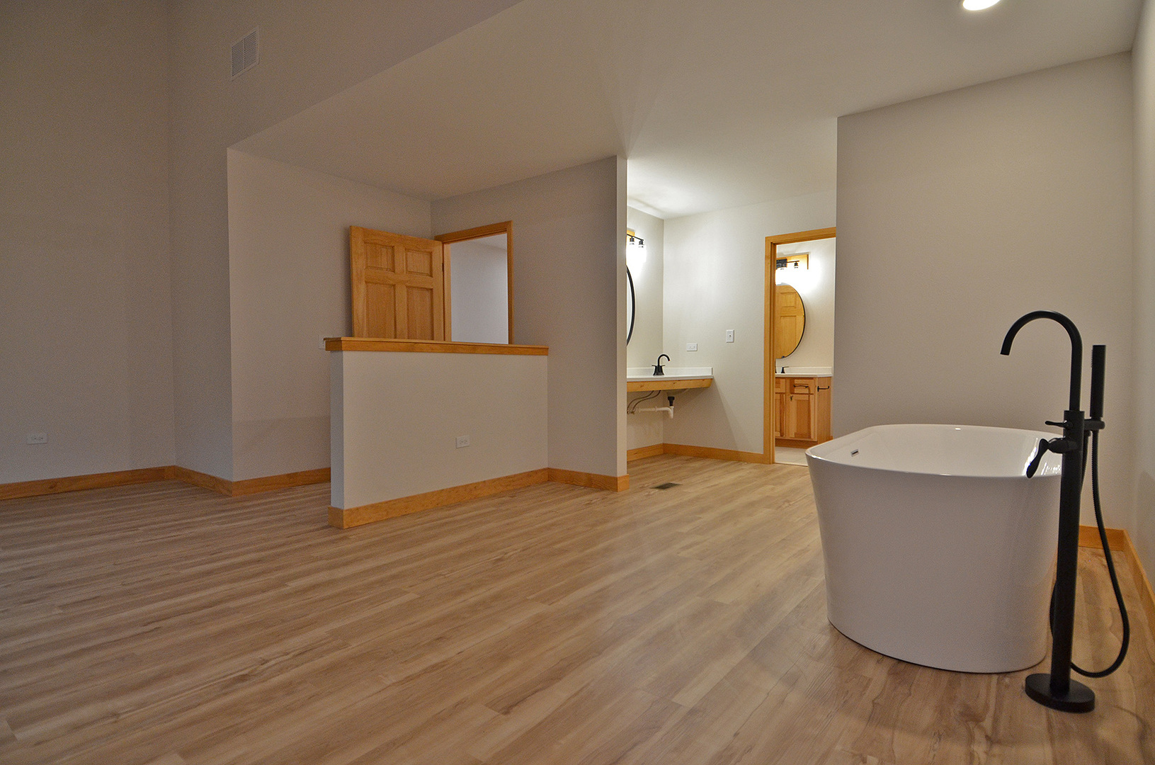 2643 N Il Route 178 Highway #10-3, Utica, IL 61373