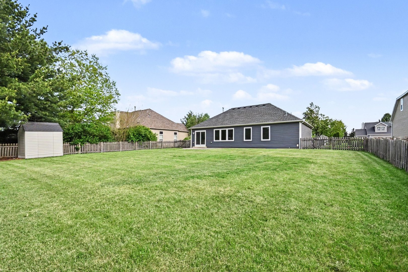 566 Yellowstone Lane, Yorkville, IL 60560