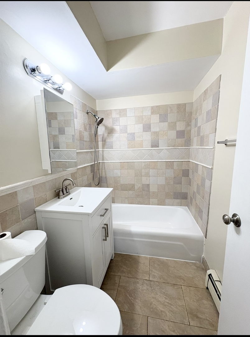 2343 Ogden Avenue #3, Downers Grove, IL 60515