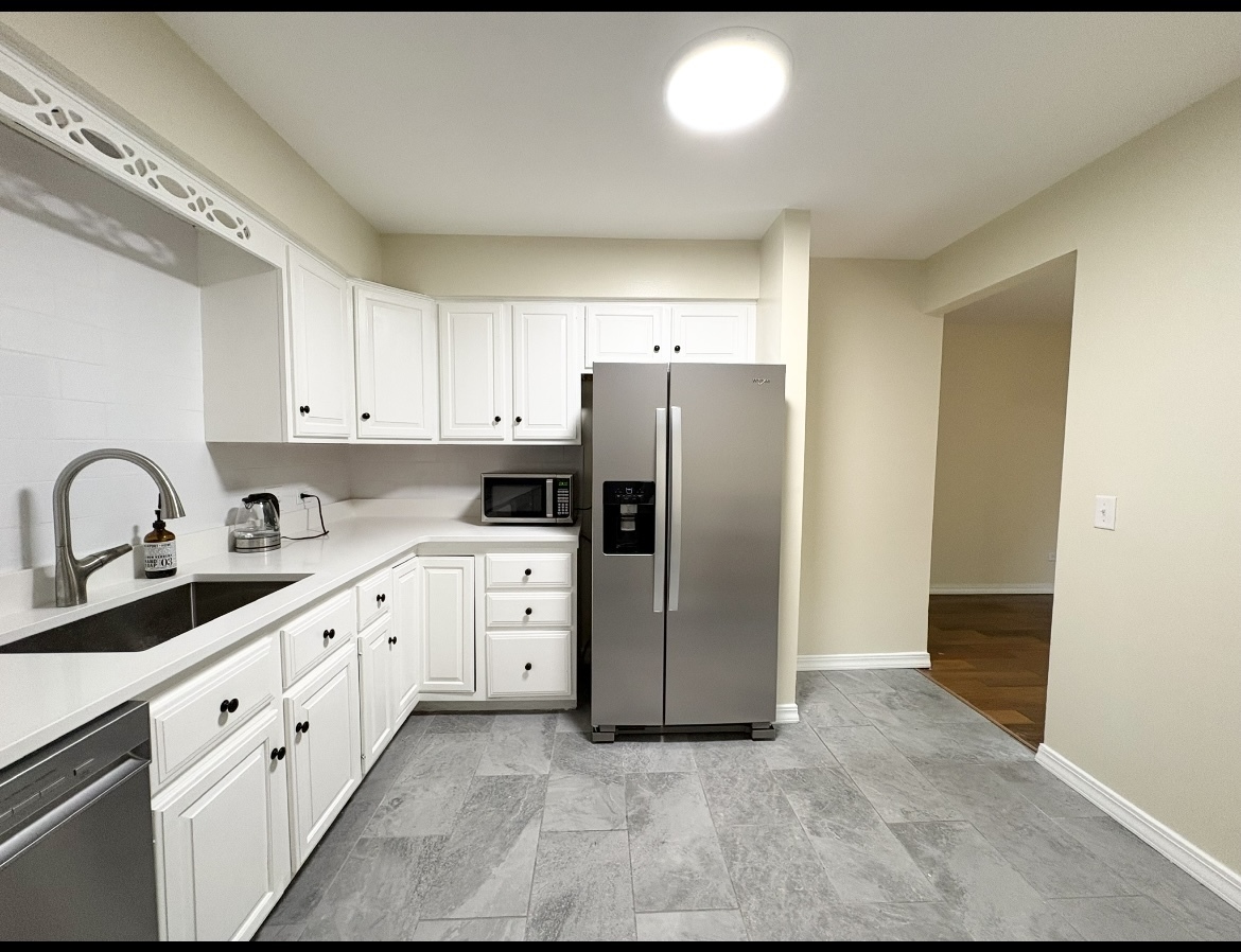 2343 Ogden Avenue #3, Downers Grove, IL 60515