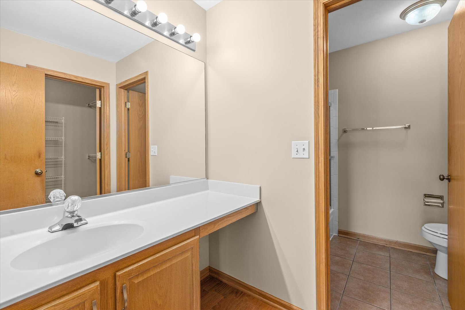 2721 Cripple Creek Court #2721, Naperville, IL 60564