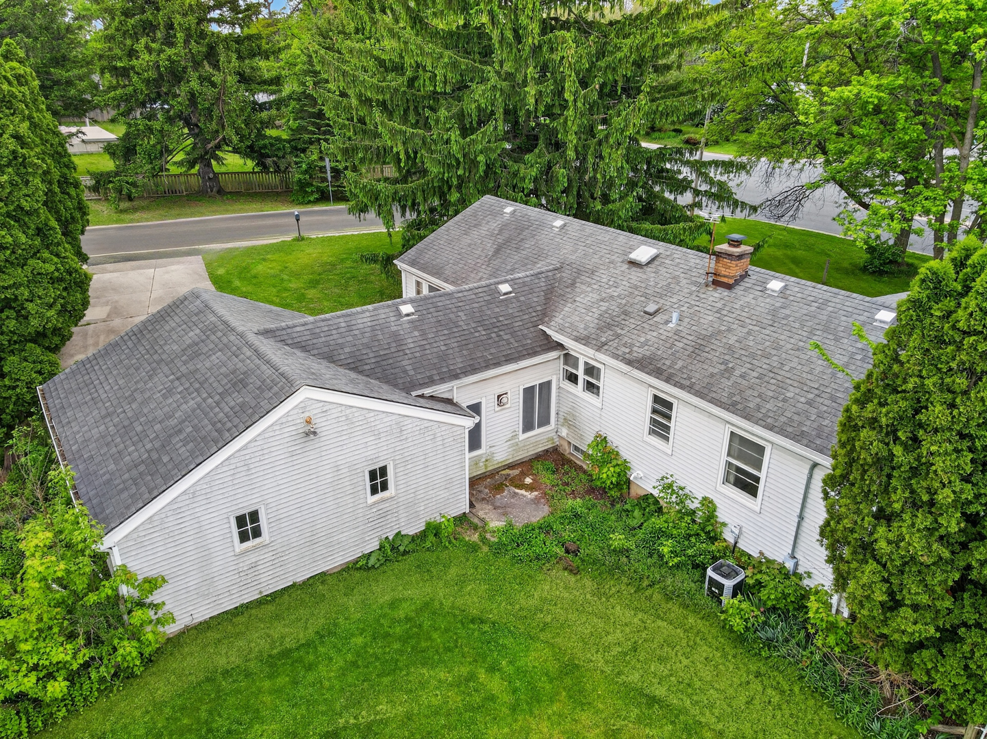 5625 Lincoln Avenue, Lisle, IL 60532