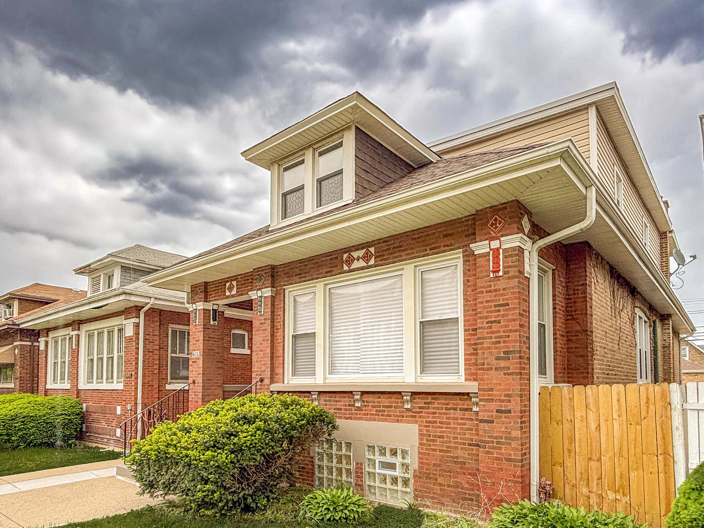 8135 S Bishop Street, Chicago, IL 60620
