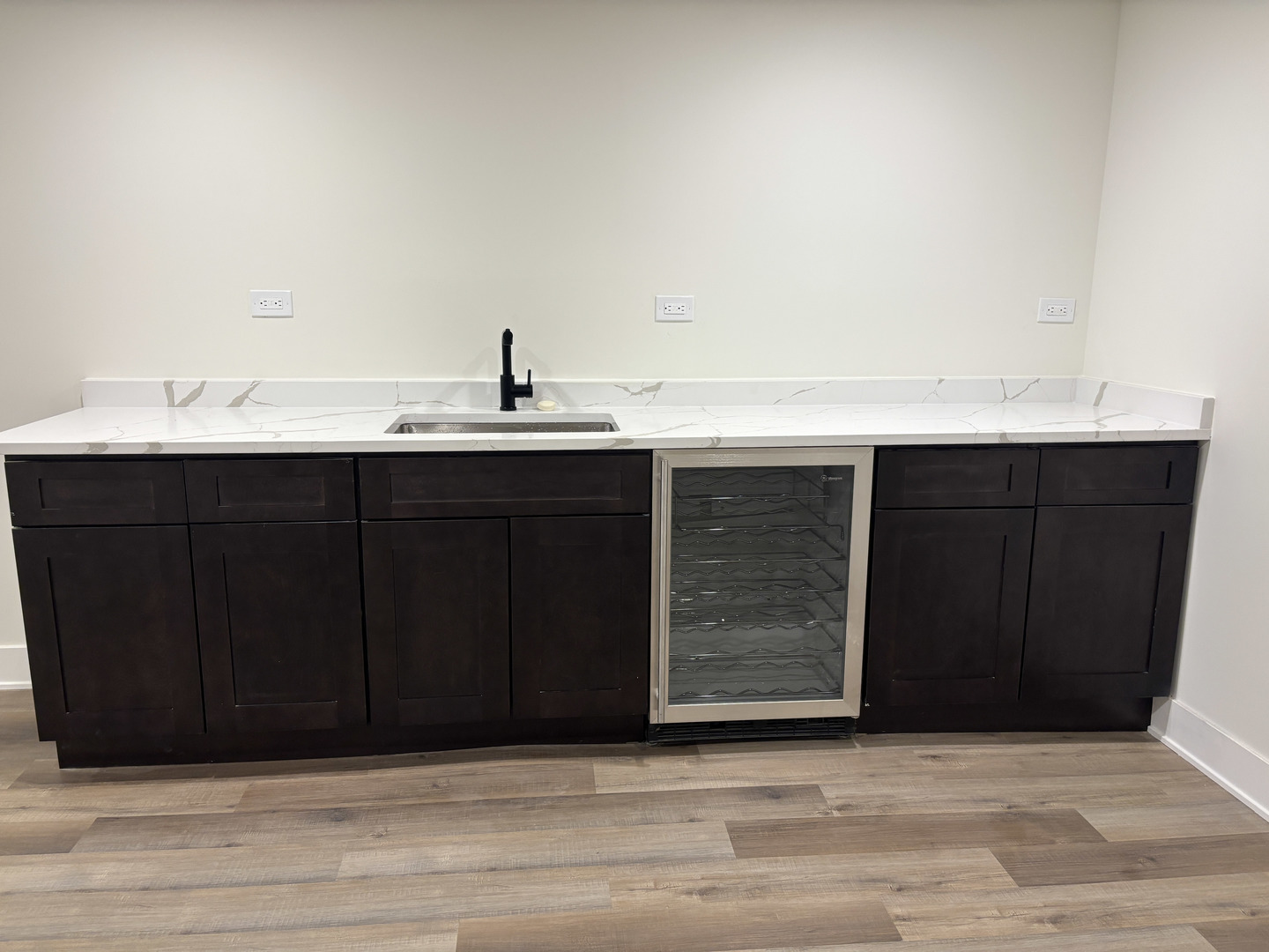 8135 S Bishop Street, Chicago, IL 60620