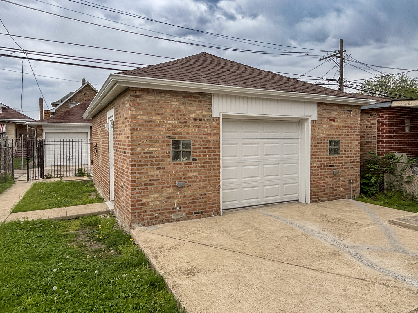 8135 S Bishop Street, Chicago, IL 60620