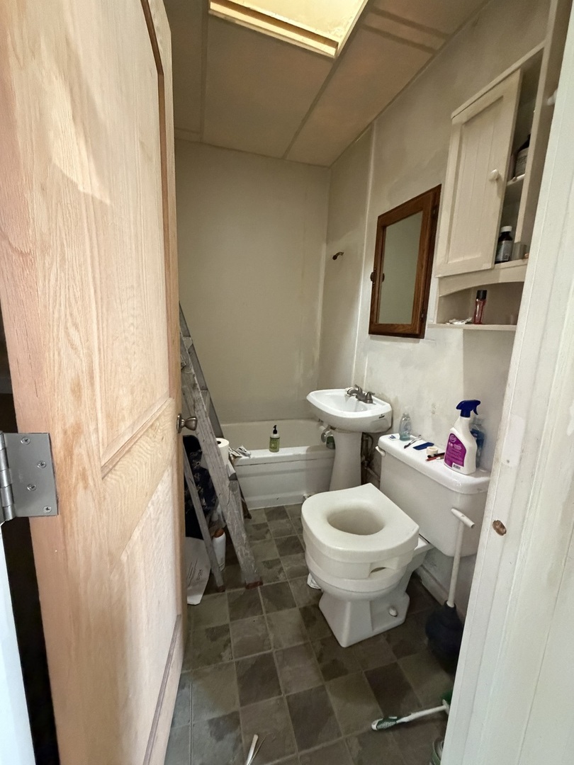 1362 S Fairfield Avenue, Chicago, IL 60608