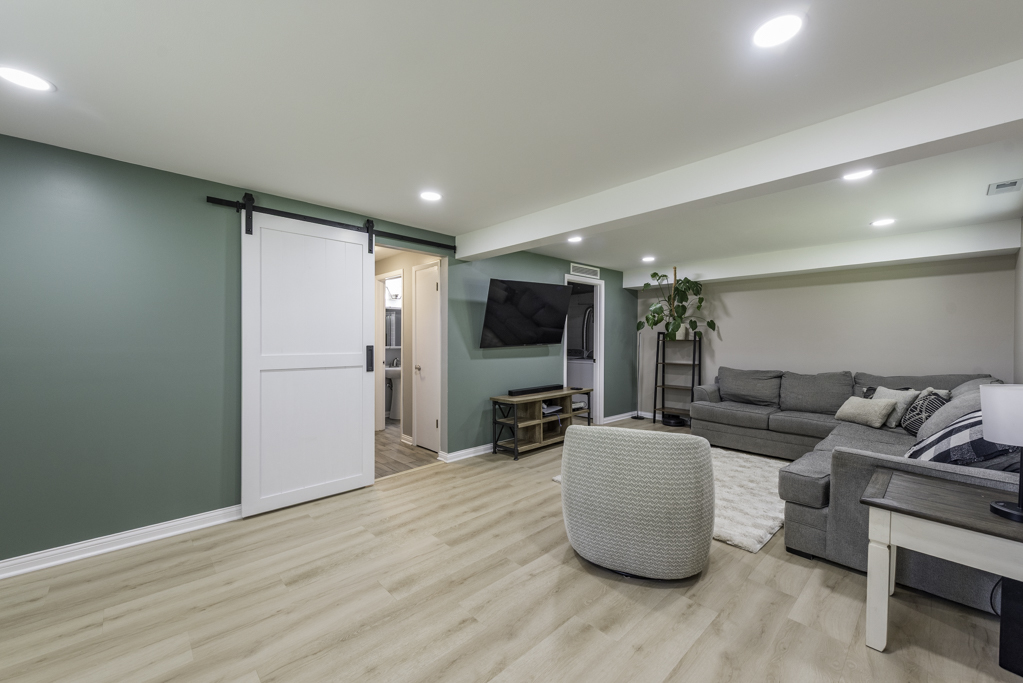 2308 Carriage Lane, Lindenhurst, IL 60046