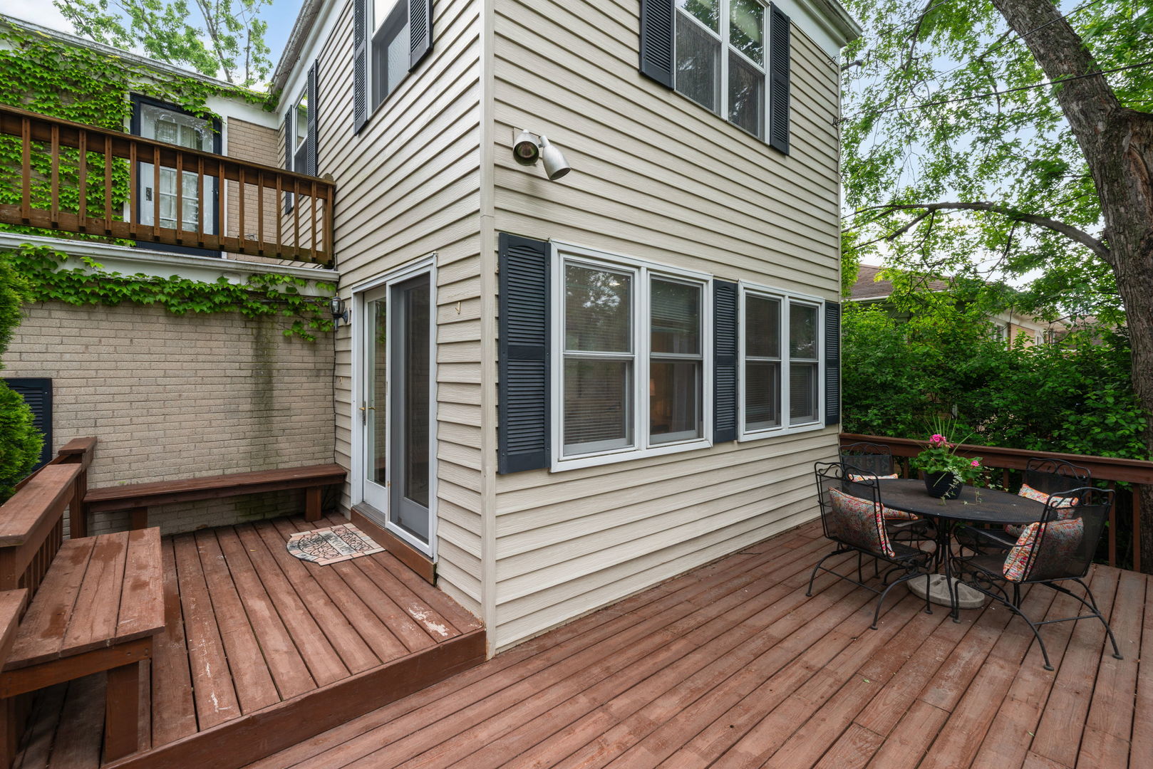 24 N Emerson Street, Mount Prospect, IL 60056
