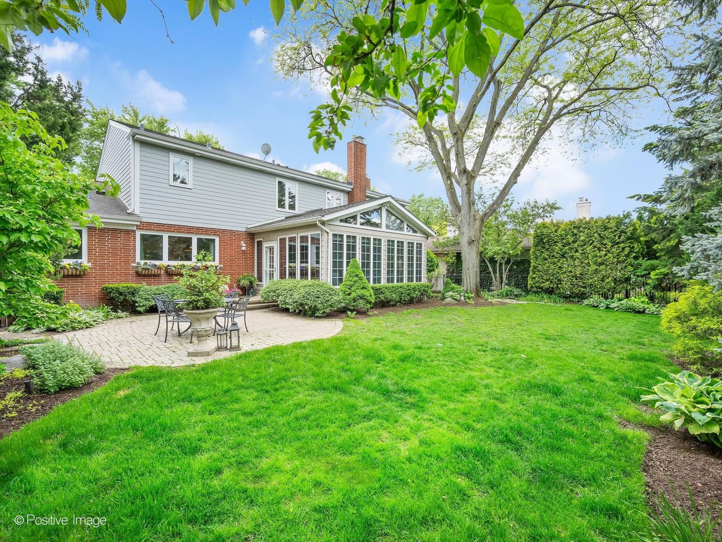 130 Naperville Road, Clarendon Hills, IL 60514