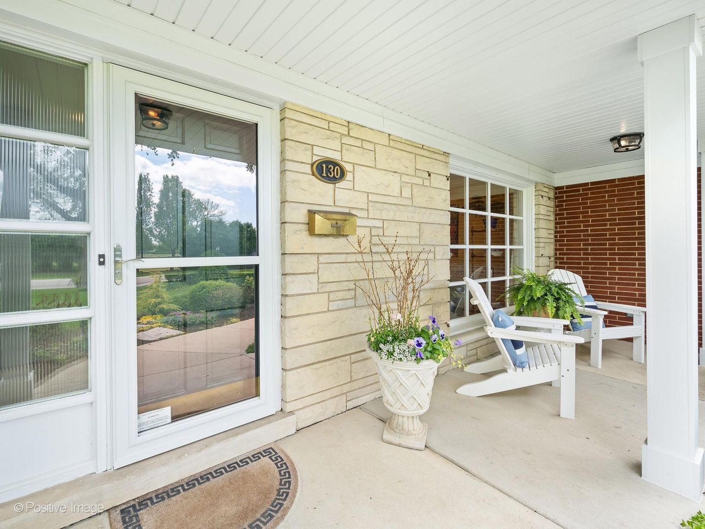130 Naperville Road, Clarendon Hills, IL 60514