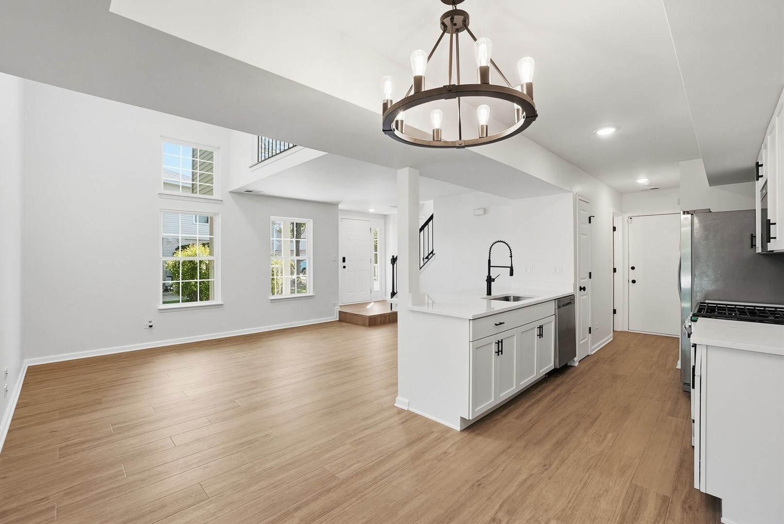 1332 Sugar Court, Naperville, IL 60563