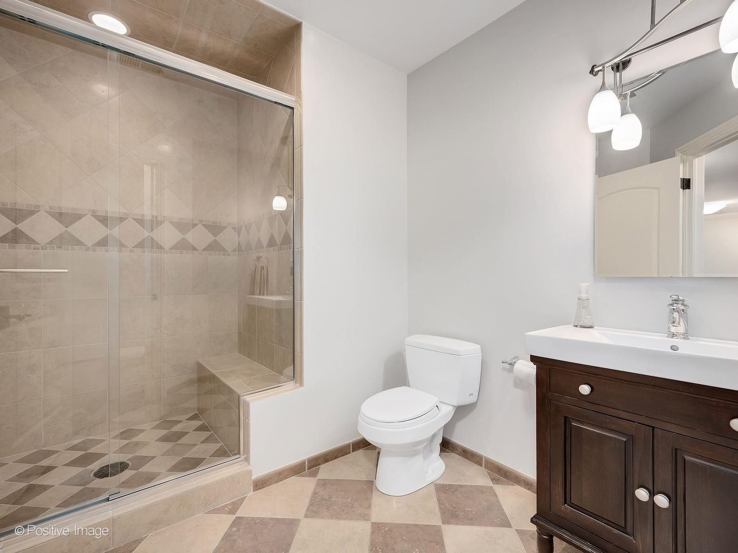216 S PROSPECT Avenue, Clarendon Hills, IL 60514