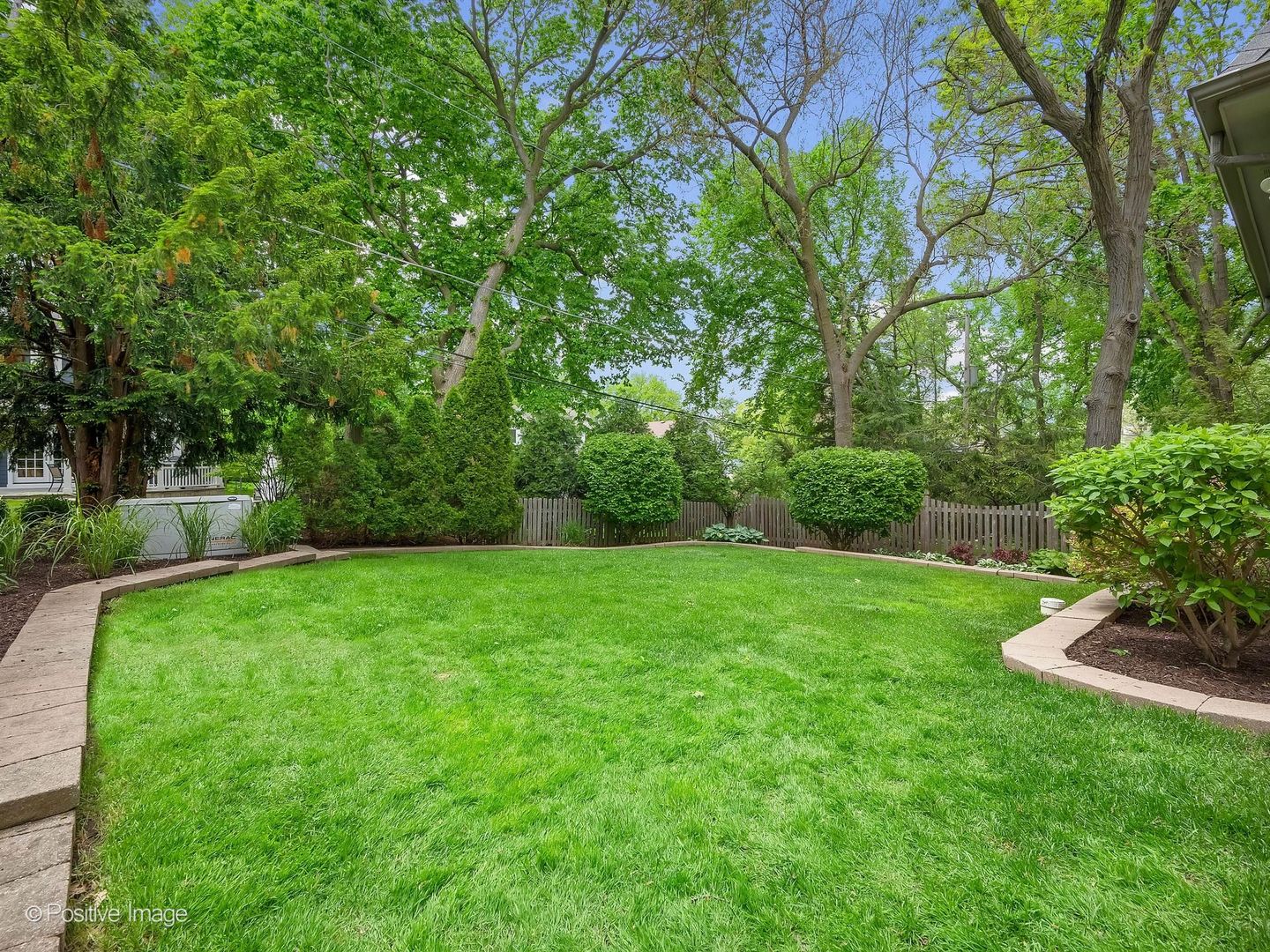 216 S PROSPECT Avenue, Clarendon Hills, IL 60514