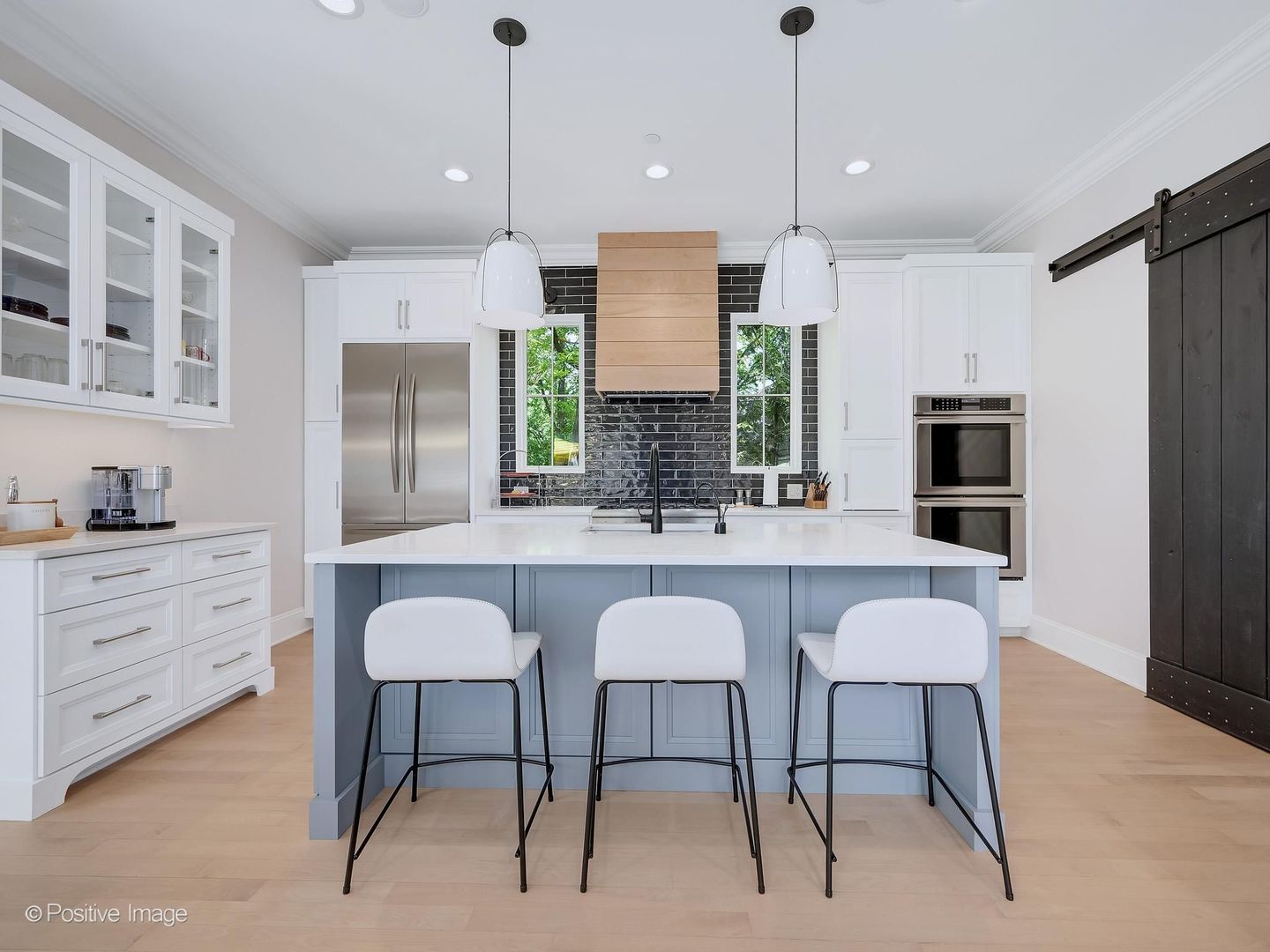 216 S PROSPECT Avenue, Clarendon Hills, IL 60514