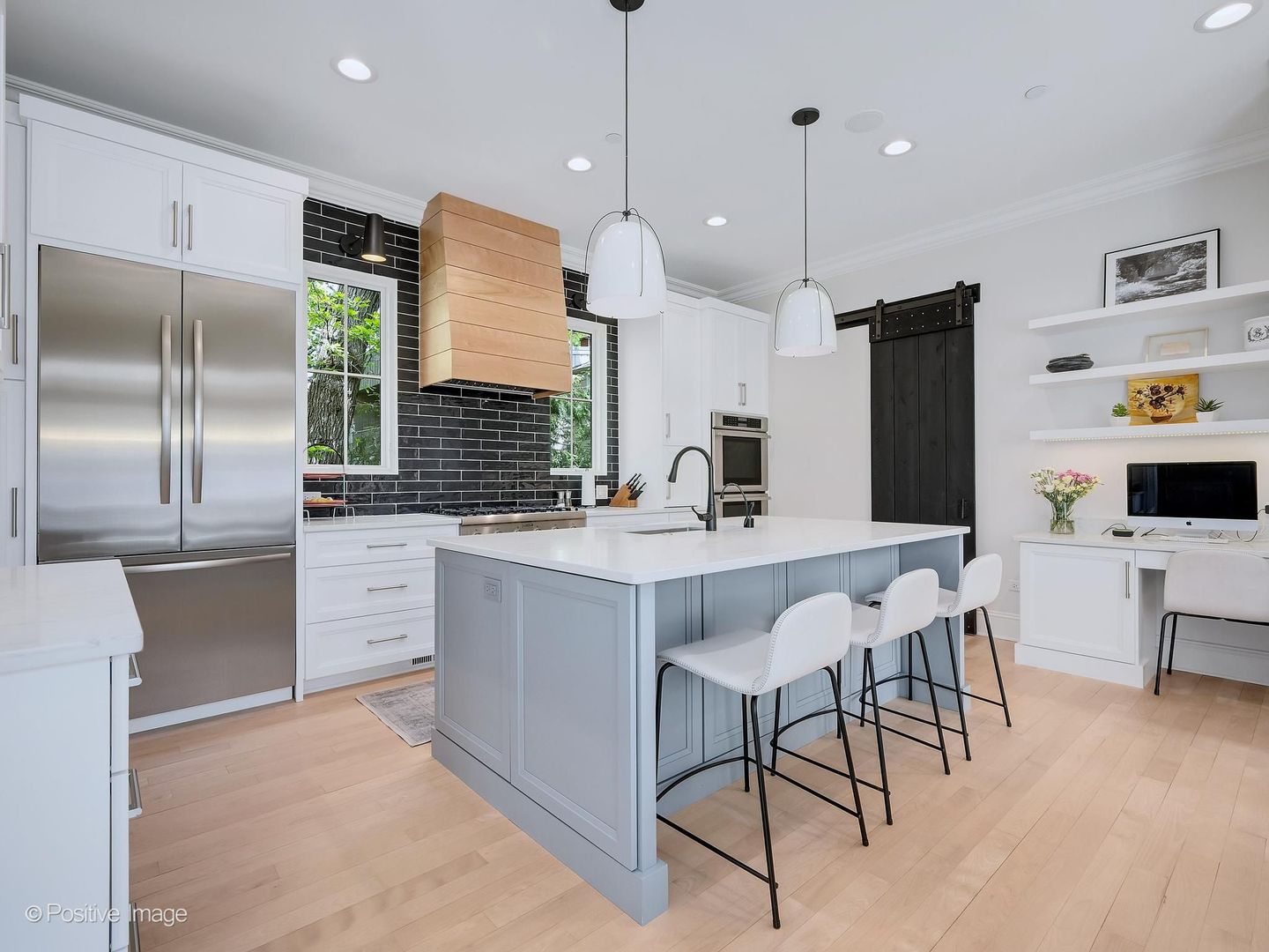 216 S PROSPECT Avenue, Clarendon Hills, IL 60514
