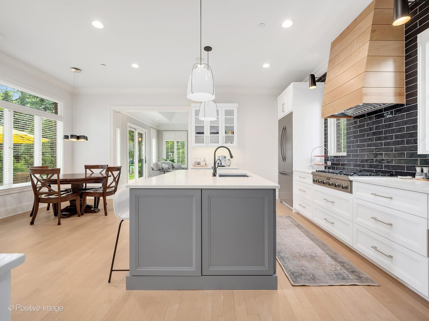 216 S PROSPECT Avenue, Clarendon Hills, IL 60514