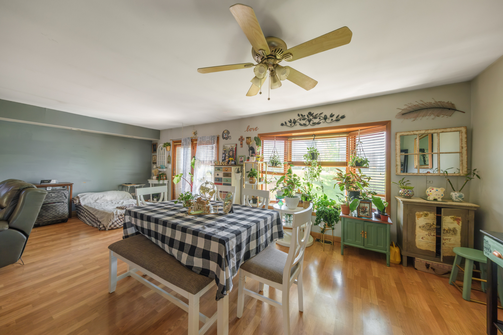 9421 LINDSAY Street, Orland Hills, IL 60487