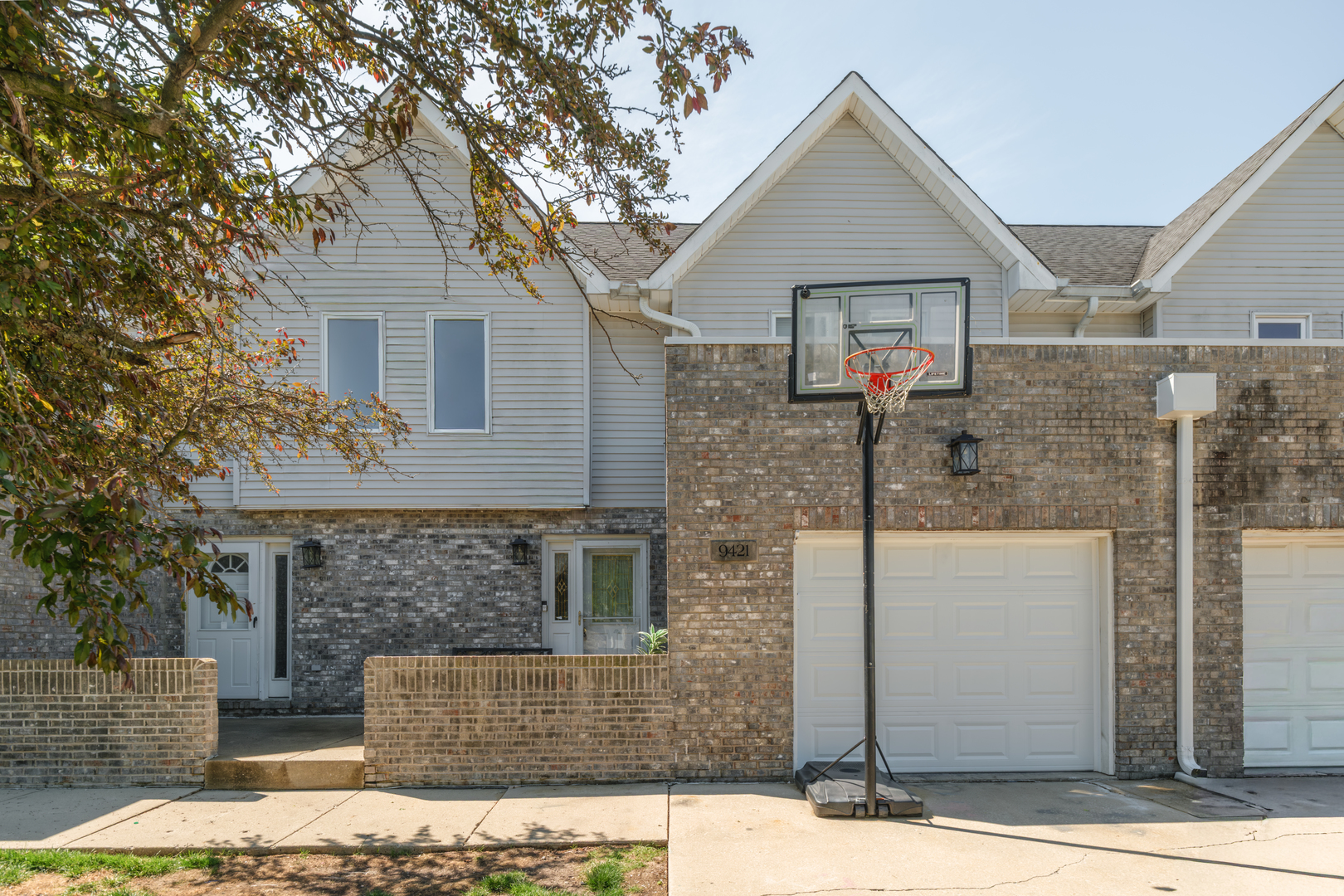 9421 LINDSAY Street, Orland Hills, IL 60487
