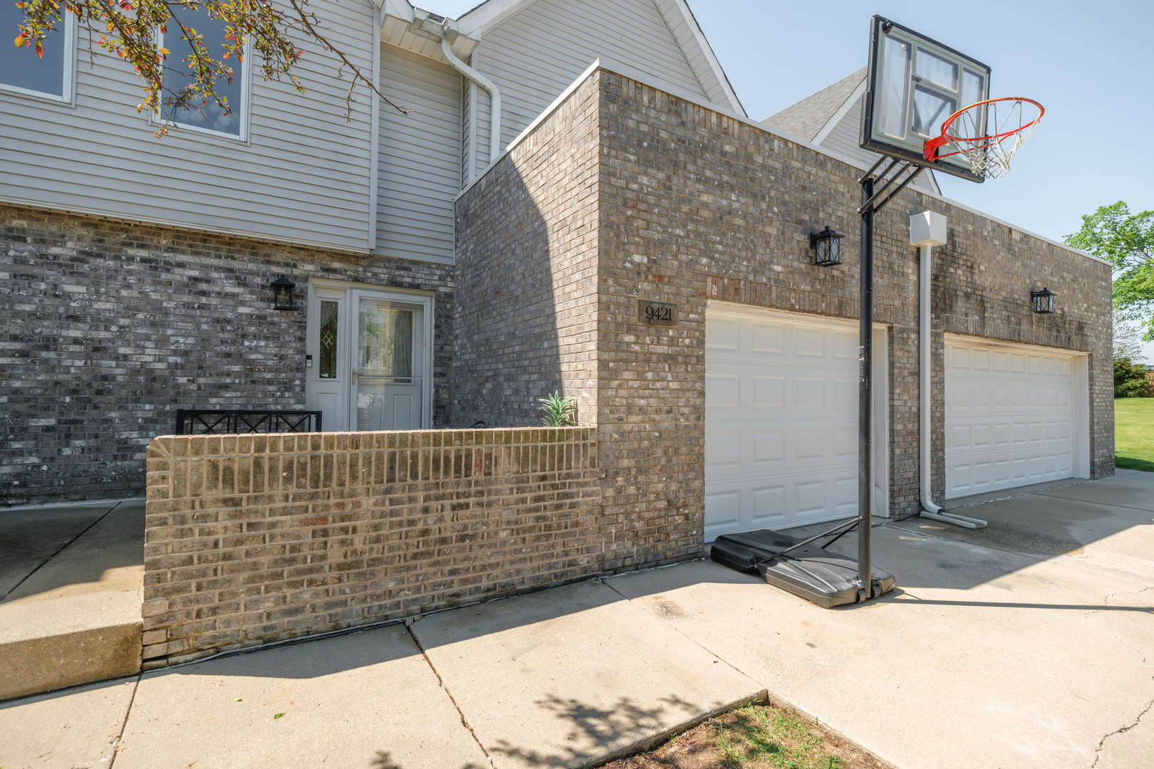 9421 LINDSAY Street, Orland Hills, IL 60487