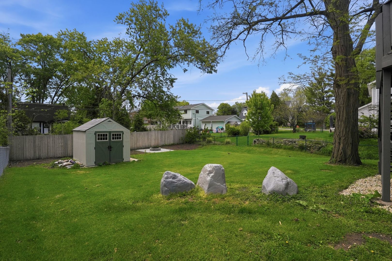 6212 Leonard Avenue, Downers Grove, IL 60516