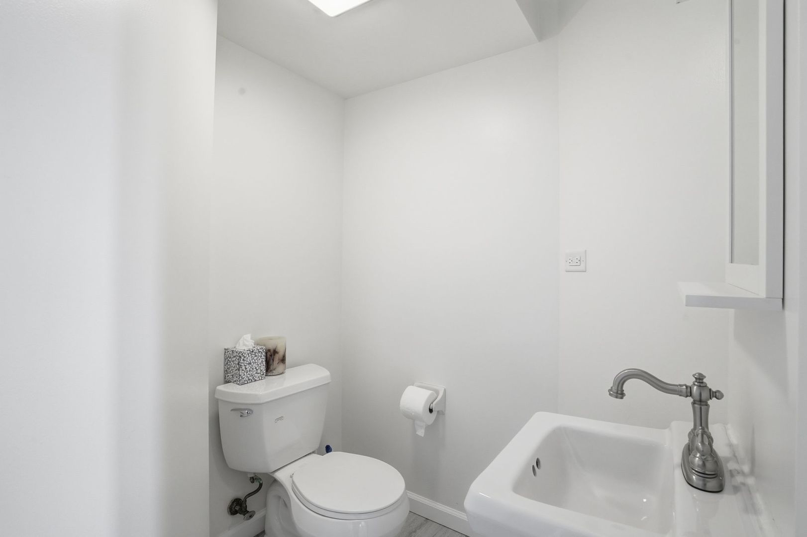 6212 Leonard Avenue, Downers Grove, IL 60516