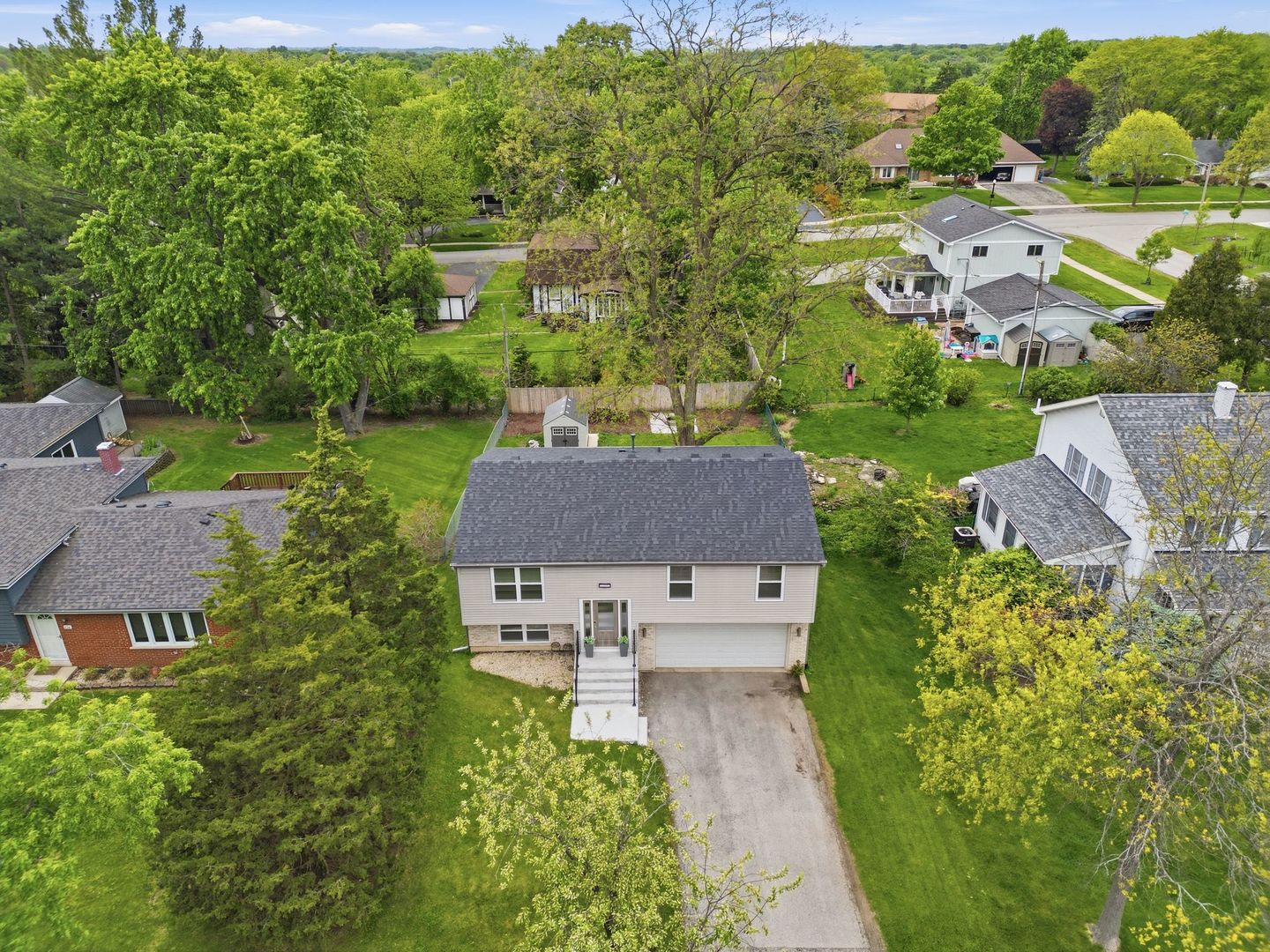 6212 Leonard Avenue, Downers Grove, IL 60516