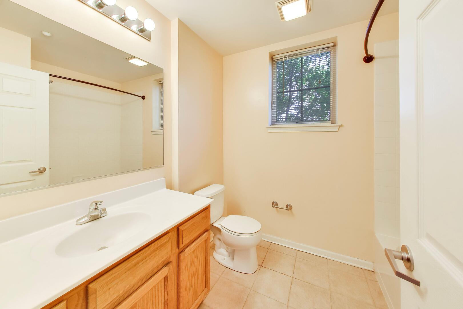 511 Prestwick Lane #307, Wheeling, IL 60090