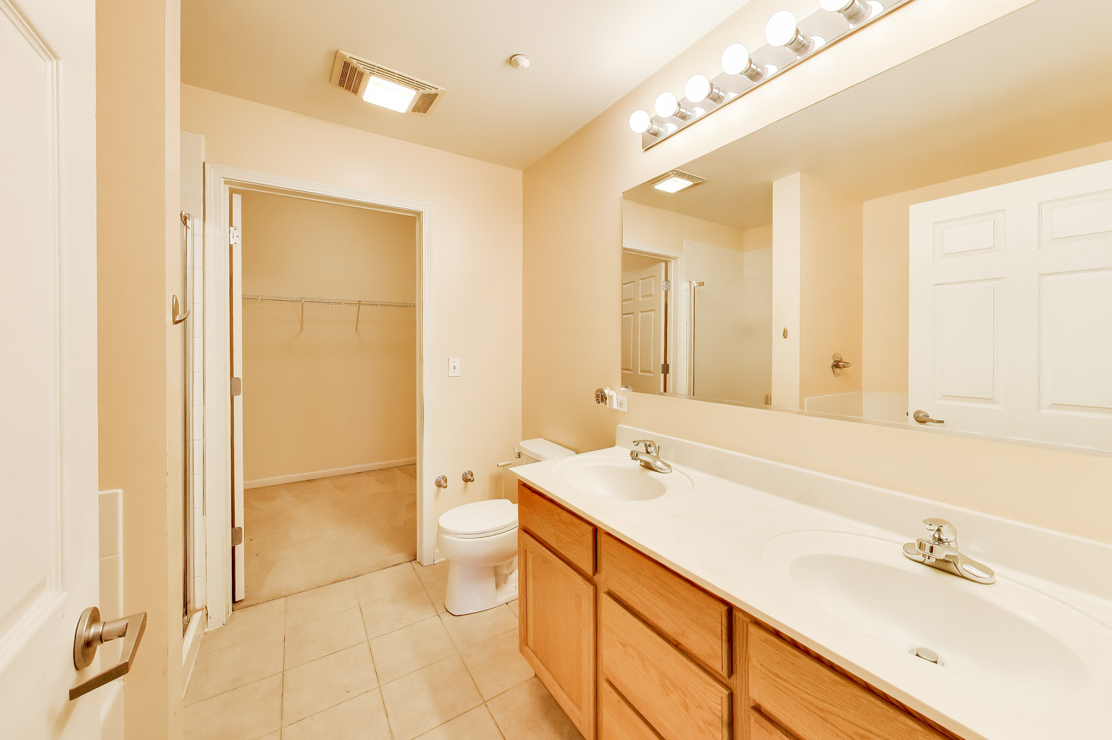 511 Prestwick Lane #307, Wheeling, IL 60090