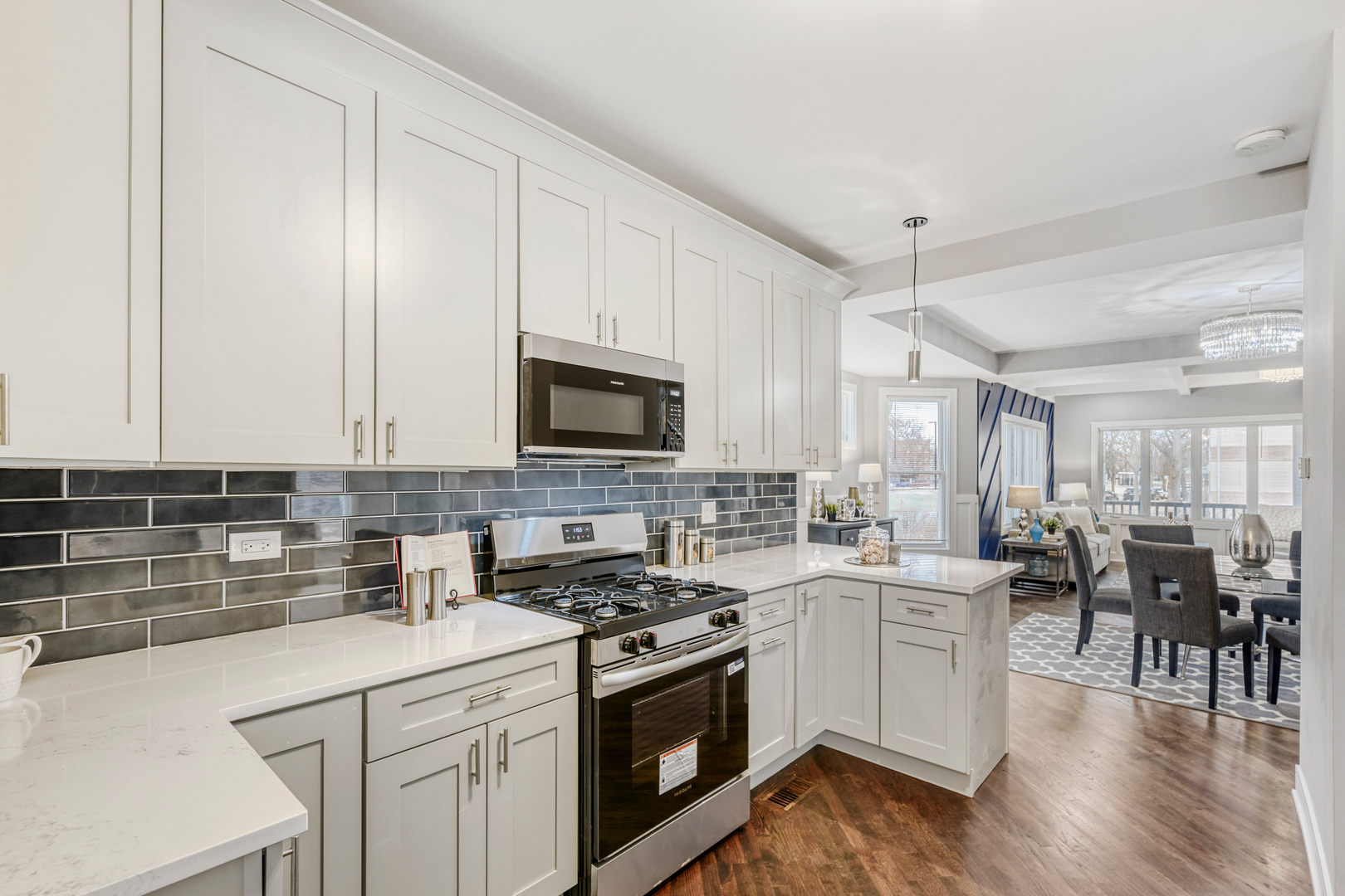 1837 W 104th Street, Chicago, IL 60643